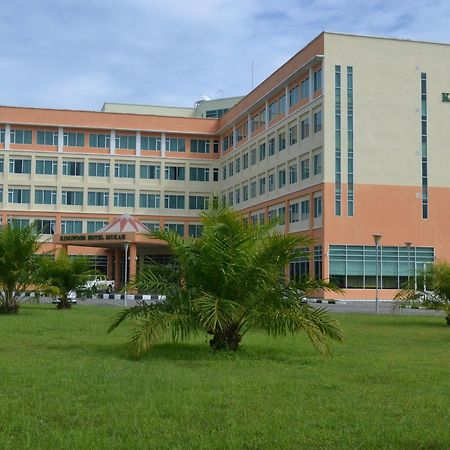 Kingwood Hotel Mukah Selangau Exteriér fotografie